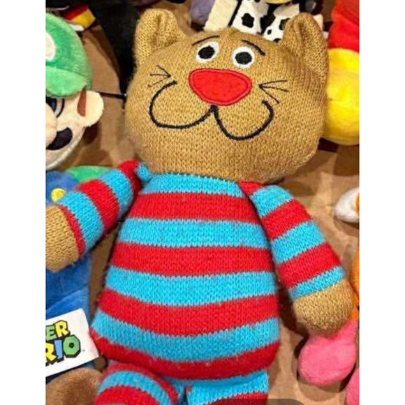 Knitted cat plush toy from Flying Tiger Copenhagen Striped - Picture 1 of 2